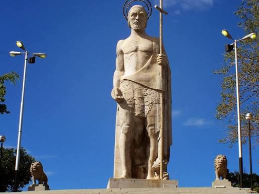 Monumento a San Juan Bautista